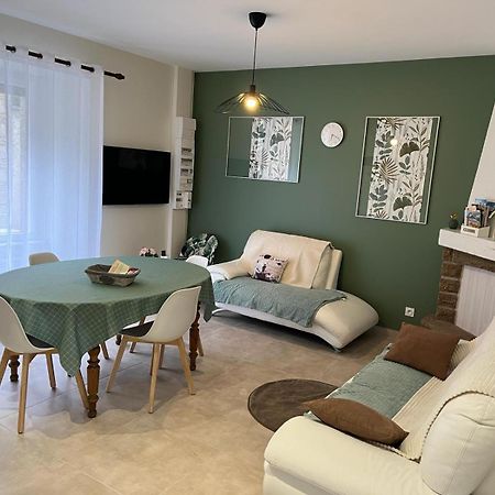 Tante Adele Villa Saint-Ouen-de-la-Rouerie ภายนอก รูปภาพ